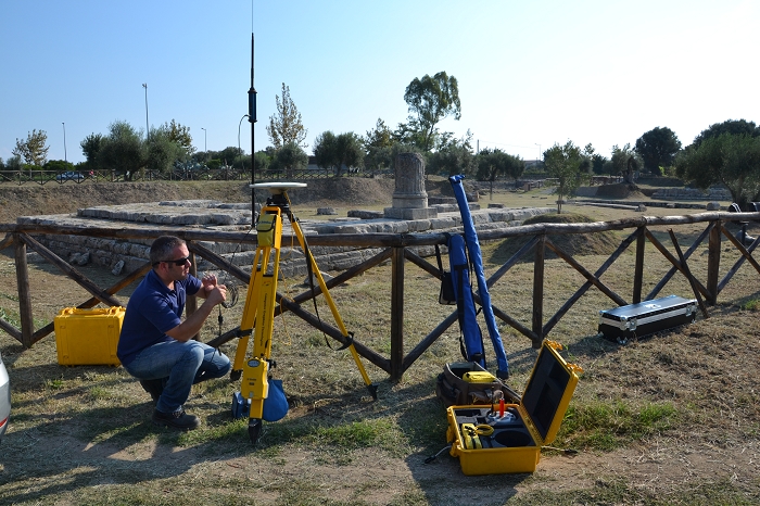 La riscoperta di Locri: indagini multidisciplinari nell'area sacra della città antica