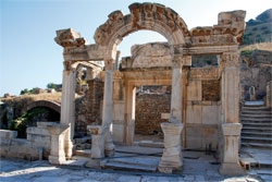 Digitalizzato in 3D il Tempio di Adriano a Efeso