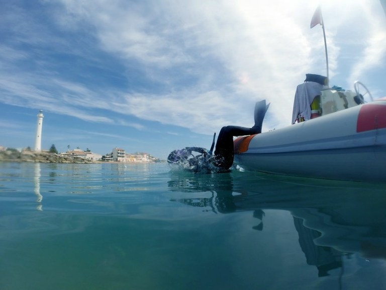 Inizio delle operazioni subacquee sul relitto di Punta Secca.