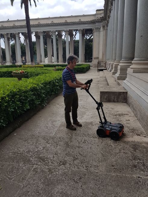 Tecnologie non distruttive, indagare le aree archeologiche prima di scavare con i nuovi georadar GSSI